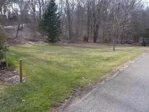 46 Atwater Ave, West Brookfield, MA 01585