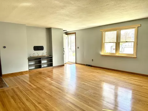 Living - 98 Corey Rd, Springfield, MA 01128 photo 1 of 3