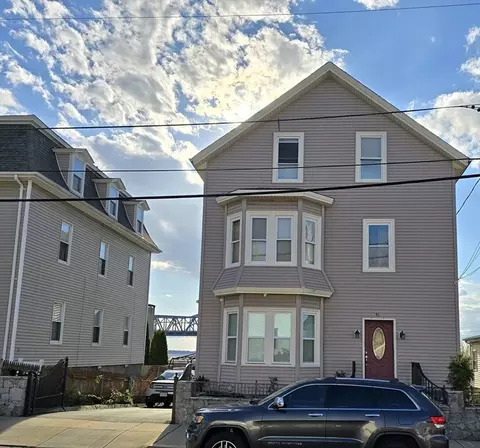 96 Danforth St, Fall River, MA 02720 photo 3