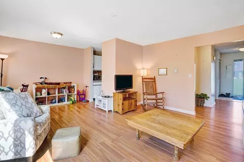Living - 170 E Hadley Rd #15, Amherst, MA 01002 photo 2 of 3
