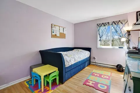 Bedroom - 170 E Hadley Rd #15, Amherst, MA 01002 photo 3 of 5
