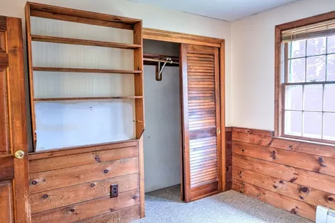 Bedroom - 1 Pearl Brook Rd, Townsend, MA 01474 photo 2 of 2