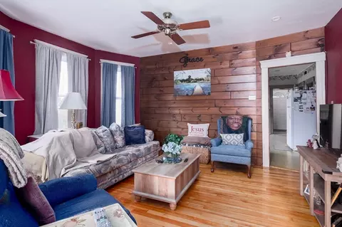 Living - 63 Pilgrim Ave, Worcester, MA 01604 photo 4 of 4