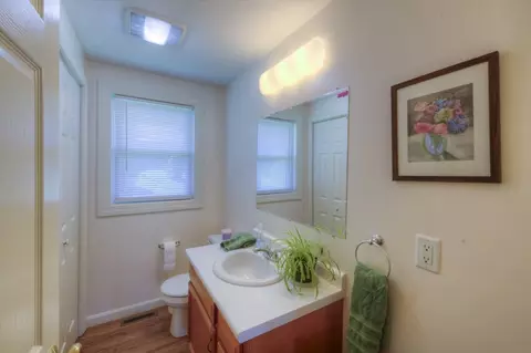 Bath - 5 Shawnee Rd, Worcester, MA 01606 photo 1 of 4