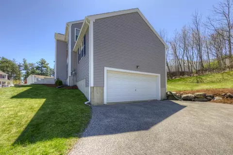 Exterior - 5 Shawnee Rd, Worcester, MA 01606 photo 9 of 10