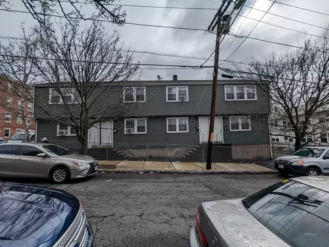 1 Prince St # -7, Salem, MA 01970