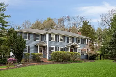 107 Bogle St, Weston, MA 02493