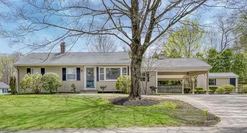 15 Raymond Ave, Walpole, MA 02081