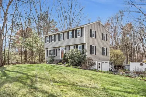 16 Colonial Dr, Dracut, MA 01826