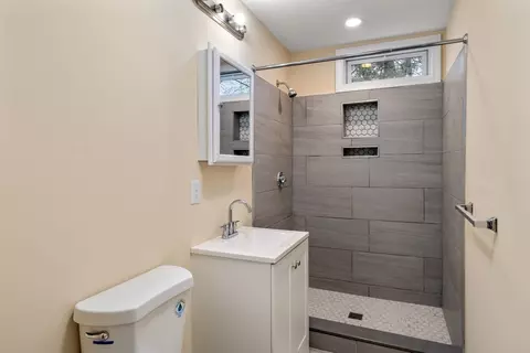 137 Eastern Ave # -A, Worcester, MA 01605 photo 23