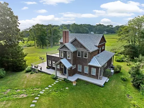 210 Damons Point Rd, Marshfield, MA 02050 photo 3