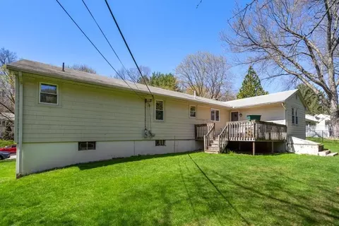 Exterior - 31 Pine Tree Dr, Worcester, MA 01609 photo 6 of 6