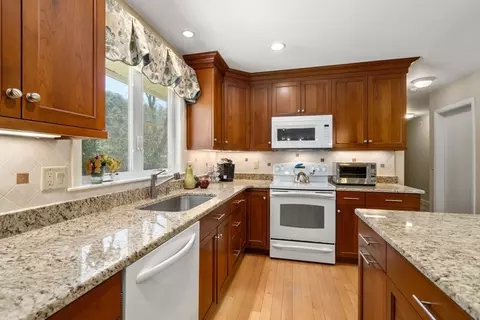 Kitchen - 31 Pine Tree Dr, Worcester, MA 01609 photo 2 of 6