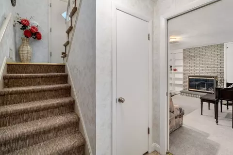 Entry Way - 31 Pine Tree Dr, Worcester, MA 01609 photo 1 of 1