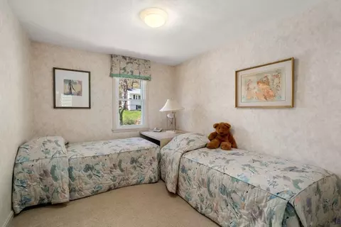 Bedroom - 31 Pine Tree Dr, Worcester, MA 01609 photo 1 of 5