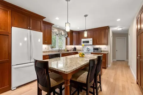 Kitchen - 31 Pine Tree Dr, Worcester, MA 01609 photo 3 of 6