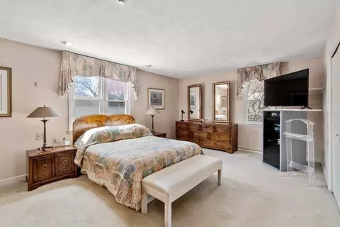 Bedroom - 31 Pine Tree Dr, Worcester, MA 01609 photo 3 of 5