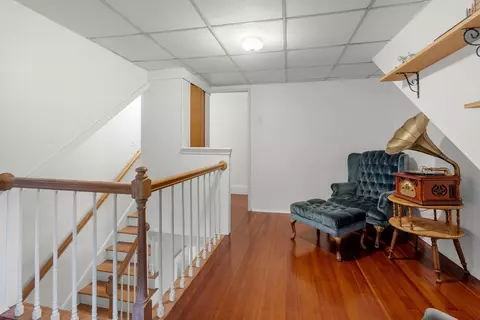 Entry Way - 52 Spring St, Wakefield, MA 01880 photo 3 of 5