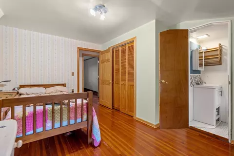 Bedroom - 52 Spring St, Wakefield, MA 01880 photo 7 of 11