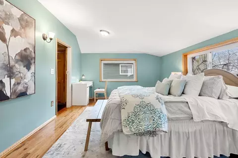 Bedroom - 52 Spring St, Wakefield, MA 01880 photo 2 of 11