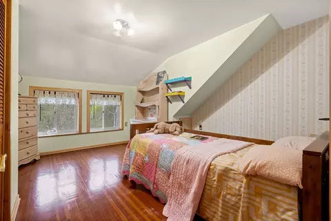 Bedroom - 52 Spring St, Wakefield, MA 01880 photo 4 of 11
