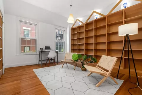 10 Tabor Pl, Brookline, MA 02445 photo 3