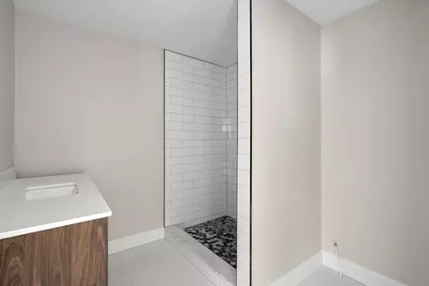 Bath - 28 Ash St, Webster, MA 01570 photo 1 of 3