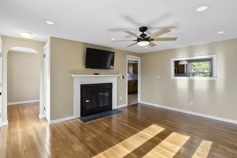 Living - 165 Sawmill Rd, Springfield, MA 01118 photo 1 of 1
