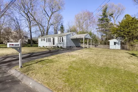 Exterior - 165 Sawmill Rd, Springfield, MA 01118 photo 4 of 20