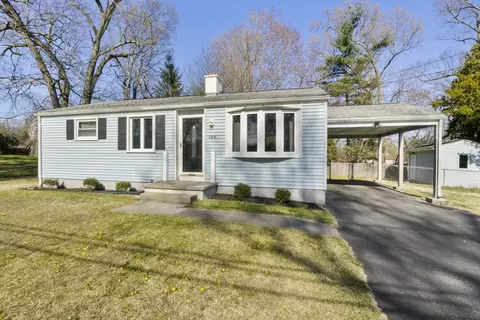 Exterior - 165 Sawmill Rd, Springfield, MA 01118 photo 7 of 20