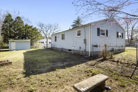 Exterior - 165 Sawmill Rd, Springfield, MA 01118 photo 10 of 20