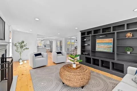 Living - 28 Fairview St, Hingham, MA 02043 photo 3 of 9