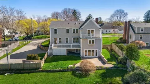 Exterior - 28 Fairview St, Hingham, MA 02043 photo 4 of 7