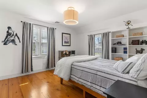 Bedroom - 28 Fairview St, Hingham, MA 02043 photo 4 of 5