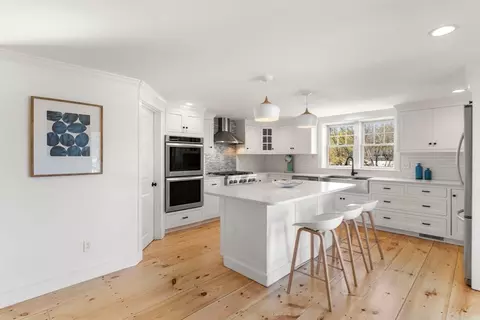 Kitchen - 28 Fairview St, Hingham, MA 02043 photo 6 of 6