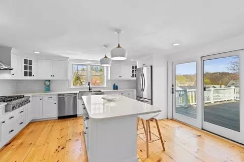 Kitchen - 28 Fairview St, Hingham, MA 02043 photo 3 of 6