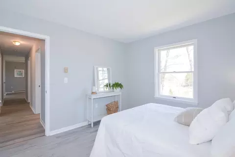 Bedroom - 369 Thompson Rd, Webster, MA 01570 photo 3 of 7