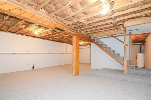 Exterior - 369 Thompson Rd, Webster, MA 01570 photo 2 of 5