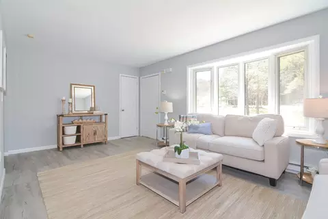 Living - 369 Thompson Rd, Webster, MA 01570 photo 3 of 5