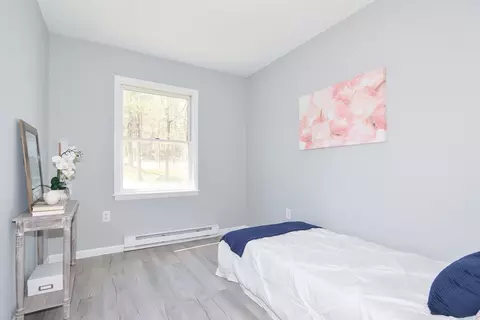 Bedroom - 369 Thompson Rd, Webster, MA 01570 photo 5 of 7