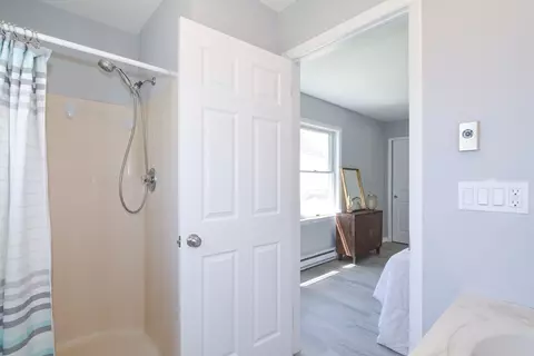 Bath - 369 Thompson Rd, Webster, MA 01570 photo 3 of 4