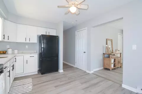 Kitchen - 369 Thompson Rd, Webster, MA 01570 photo 2 of 4
