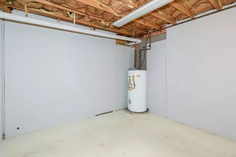 Exterior - 369 Thompson Rd, Webster, MA 01570 photo 3 of 5