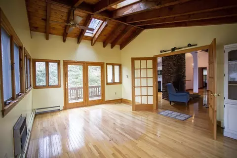 Living - 25 Condor Rd, Reading, MA 01867 photo 1 of 5