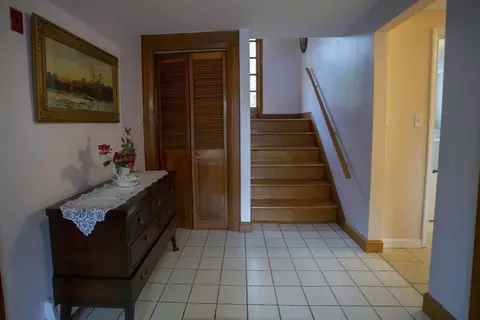 Entry Way - 25 Condor Rd, Reading, MA 01867 photo 1 of 1
