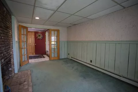 Living - 25 Condor Rd, Reading, MA 01867 photo 5 of 5