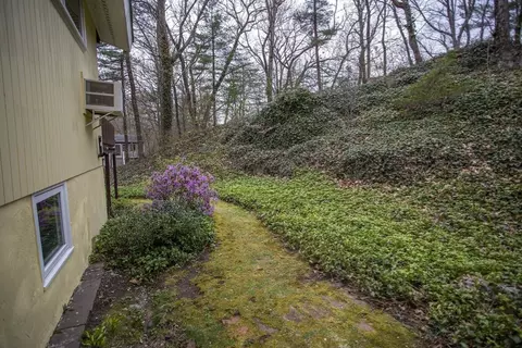 Exterior - 25 Condor Rd, Reading, MA 01867 photo 3 of 6