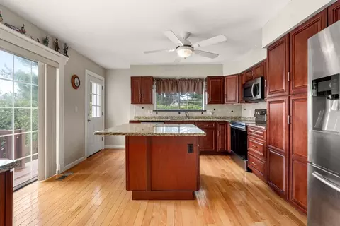 34 Country Clb #C, Milford, MA 01757