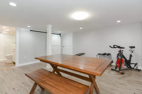 Dining - 6 Fuller Rd, Sutton, MA 01590 photo 4 of 4