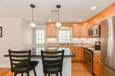 Kitchen - 6 Fuller Rd, Sutton, MA 01590 photo 3 of 7